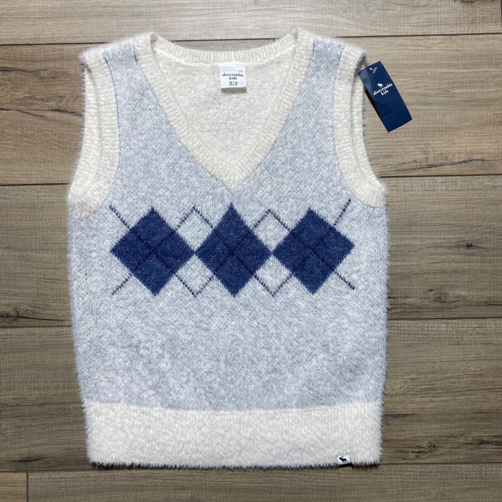 Abercrombie Kids Girls Fuzzy Argyle‎ Sweater Vest Size 13/14 Cream And Blue